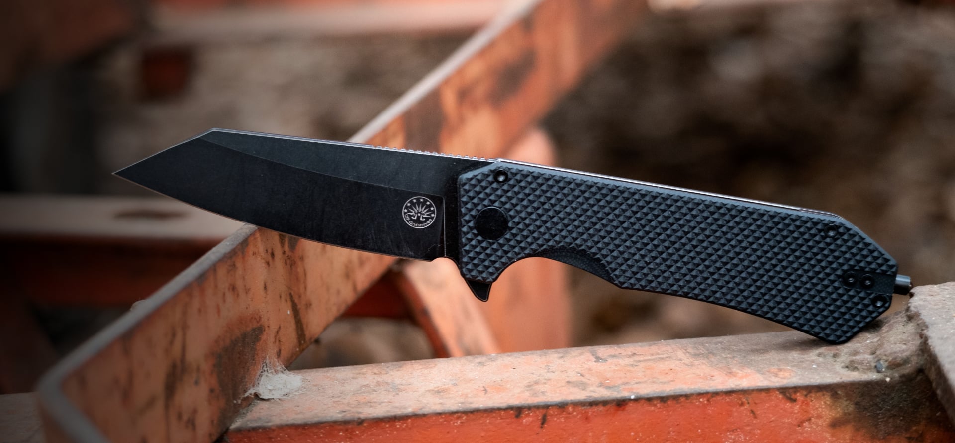 best-tactical-knife-for-every-day-carry-2025.jpeg
